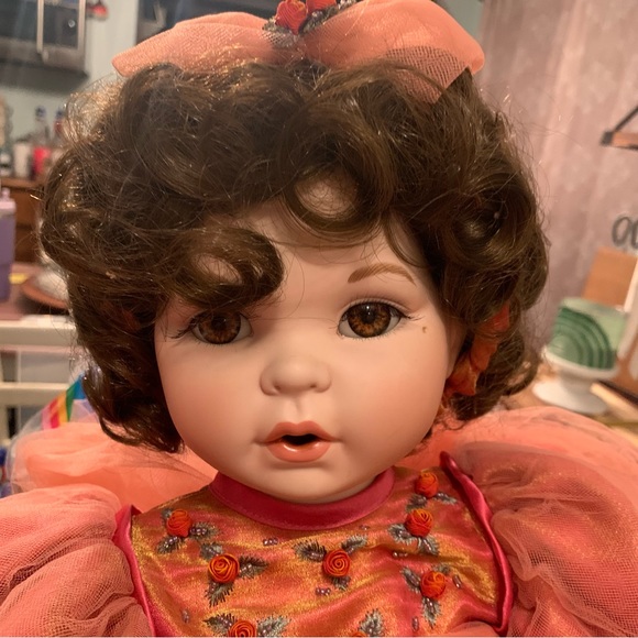 Porcelain hand, autographed, Marie Osmond, doll baby, Marie - Picture 2 of 8